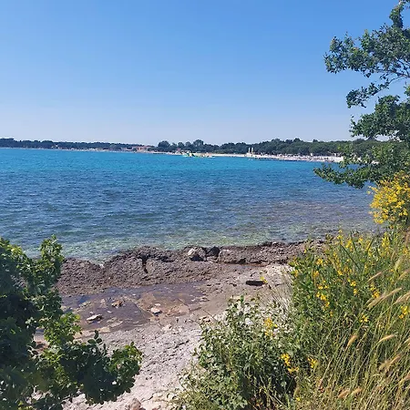 Apartman Tolles Nur 300 Meter Bis Zum Mit Kueche, Bad, Klima, Parkplatz